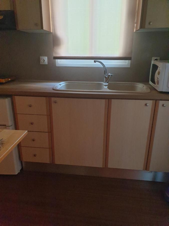 A Pleasent Small -Studio Close To The Port Of Volos Ngoại thất bức ảnh
